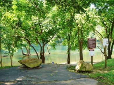 Nightly rental opportunity in the popular Golf Community of on Pointe Royale Village Country Club in Missouri - for sale on GolfHomes.com, golf home, golf lot