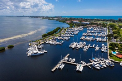 Under contract-accepting backup offers. An ideal waterfront on Longboat Key Golf Club Resort in Florida - for sale on GolfHomes.com, golf home, golf lot