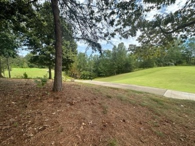 Golf front lot in a Cul De Sac in the Currahee Club. Clubhouse on Currahee Golf Club in Georgia - for sale on GolfHomes.com, golf home, golf lot