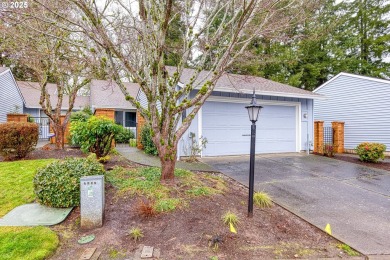 Pride of ownership is evident in this single-story townhome on on Summerfield Golf and Country Club in Oregon - for sale on GolfHomes.com, golf home, golf lot