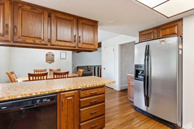 Come and see this amazing home in a coveted Farmington on Oakridge Country Club in Utah - for sale on GolfHomes.com, golf home, golf lot