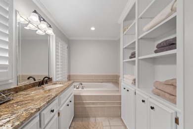 Wonderfully remodeled Saddle Ridge Townhome in Reynolds Lake on Reynolds Lake Oconee - The Oconee in Georgia - for sale on GolfHomes.com, golf home, golf lot