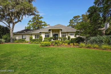Stunning Marsh and Waterfront Retreat on Dataw Island. Welcome on Dataw Island Club in South Carolina - for sale on GolfHomes.com, golf home, golf lot