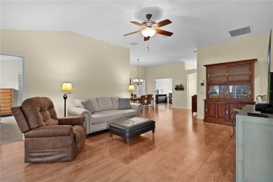 ~CORNER LOT~ ~GC GARAGE~ ~GRANITE COUNTERTOPS~ ~PRIVACY SHRUBS~ on The Links of Spruce Creek in Florida - for sale on GolfHomes.com, golf home, golf lot