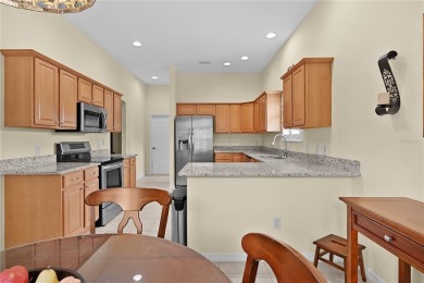 ~CORNER LOT~ ~GC GARAGE~ ~GRANITE COUNTERTOPS~ ~PRIVACY SHRUBS~ on The Links of Spruce Creek in Florida - for sale on GolfHomes.com, golf home, golf lot