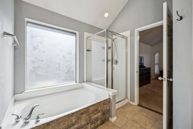 FOUNDATION REPAIRED October 2025 with transferable warranty! on Oakmont Country Club in Texas - for sale on GolfHomes.com, golf home, golf lot