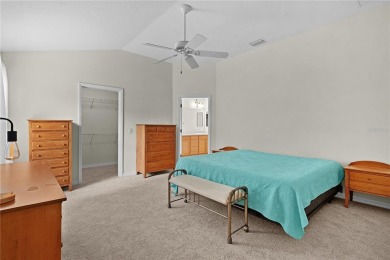 ~CORNER LOT~ ~GC GARAGE~ ~GRANITE COUNTERTOPS~ ~PRIVACY SHRUBS~ on The Links of Spruce Creek in Florida - for sale on GolfHomes.com, golf home, golf lot
