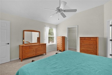 ~CORNER LOT~ ~GC GARAGE~ ~GRANITE COUNTERTOPS~ ~PRIVACY SHRUBS~ on The Links of Spruce Creek in Florida - for sale on GolfHomes.com, golf home, golf lot