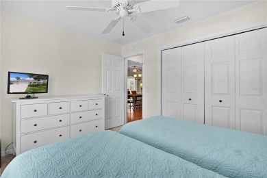 ~CORNER LOT~ ~GC GARAGE~ ~GRANITE COUNTERTOPS~ ~PRIVACY SHRUBS~ on The Links of Spruce Creek in Florida - for sale on GolfHomes.com, golf home, golf lot