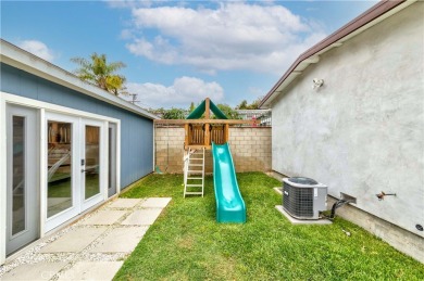 Welcome to this delightful Belmont Heights residence, a home on Recreation Park Golf Course 9 in California - for sale on GolfHomes.com, golf home, golf lot