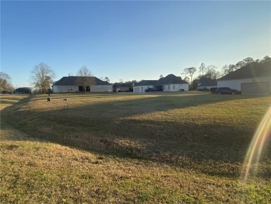 Nice lot in a great location close proximity to the clubhouse on Money Hill Golf and Country Club in Louisiana - for sale on GolfHomes.com, golf home, golf lot