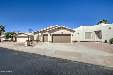 Very spacious 2 master bedroom 2 baths on the 3rd hole of Apache on Apache Wells Country Club in Arizona - for sale on GolfHomes.com, golf home, golf lot