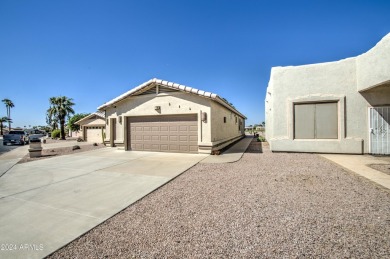 Very spacious 2 master bedroom 2 baths on the 3rd hole of Apache on Apache Wells Country Club in Arizona - for sale on GolfHomes.com, golf home, golf lot