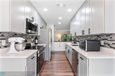 Stunning 2/2.5 Condo in Gated Boca Lago Community - All Ages on Boca Lago Golf and Country Club in Florida - for sale on GolfHomes.com, golf home, golf lot