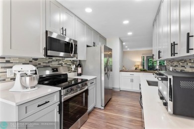 Stunning 2/2.5 Condo in Gated Boca Lago Community - All Ages on Boca Lago Golf and Country Club in Florida - for sale on GolfHomes.com, golf home, golf lot