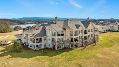 This beautifully updated, fully furnished one-level condo is on Rarity Bay Country Club - Loudon in Tennessee - for sale on GolfHomes.com, golf home, golf lot