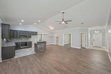 Welcome to the highly desirable Foxwood Golf neighborhood! This on Foxwood Country Club in Florida - for sale on GolfHomes.com, golf home, golf lot