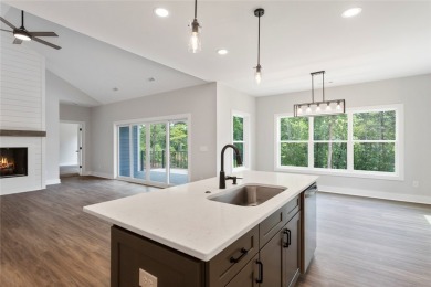 MOVE IN READY. Located in the gated Lake Keowee community of on Keowee Key Golf and Country Club in South Carolina - for sale on GolfHomes.com, golf home, golf lot