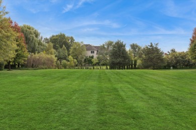 Build your dream home on a private Cul-de-Sac in the Woods Of on Turnberry Country Club in Illinois - for sale on GolfHomes.com, golf home, golf lot