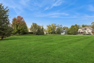Build your dream home on a private Cul-de-Sac in the Woods Of on Turnberry Country Club in Illinois - for sale on GolfHomes.com, golf home, golf lot