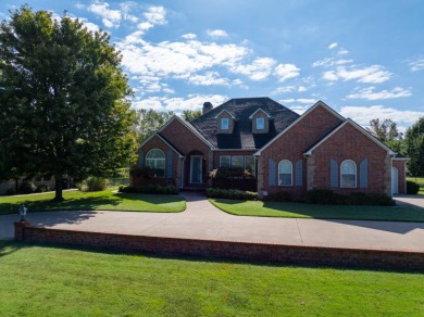 Patricia Island Estates, Grove, OK Home on 1 Acre Lot    What an on Patricia Island Golf Club in Oklahoma - for sale on GolfHomes.com, golf home, golf lot