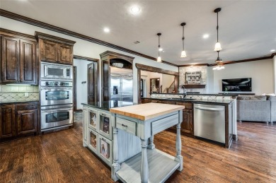 OPEN HOUSE SAT 1:00-3:00.  EXQUISITE CUSTOM POOL HOME ON GOLF on Gentle Creek Golf Club in Texas - for sale on GolfHomes.com, golf home, golf lot