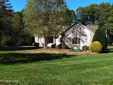 LOCATION, LOCATION, LOCATION IS KEY! Welcome to this 1-owner on Stonehenge Golf Course in Tennessee - for sale on GolfHomes.com, golf home, golf lot