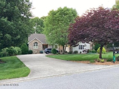 LOCATION, LOCATION, LOCATION IS KEY! Welcome to this 1-owner on Stonehenge Golf Course in Tennessee - for sale on GolfHomes.com, golf home, golf lot