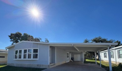 If you're looking for that special home in the Central Florida on Lake Henry Golf Club in Florida - for sale on GolfHomes.com, golf home, golf lot