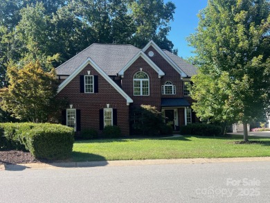 Stunning 5-Bed Golf Retreat with Custom Finishes & Prime Nestled on Birkdale Golf Club in North Carolina - for sale on GolfHomes.com, golf home, golf lot