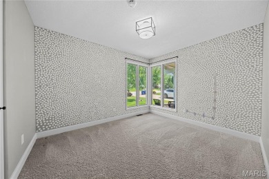 Opportunity ! Opportunity !! Step into this stunning, updated on Lake Saint Louis Par 3 in Missouri - for sale on GolfHomes.com, golf home, golf lot