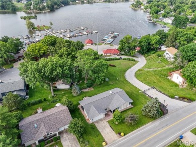 Opportunity ! Opportunity !! Step into this stunning, updated on Lake Saint Louis Par 3 in Missouri - for sale on GolfHomes.com, golf home, golf lot