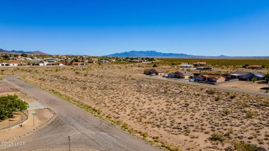 Build your dream home in Valle Vista. This buildable lot is on Valle Vista Golf Course in Arizona - for sale on GolfHomes.com, golf home, golf lot