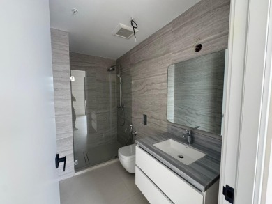 An Elegant Apartment Ready for You in Santa Maria Golf

Discover on  in  - for sale on GolfHomes.com, golf home, golf lot