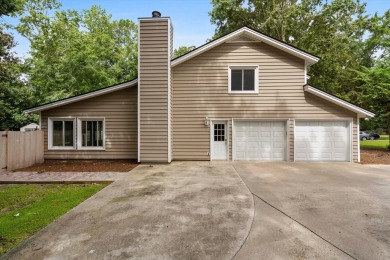 Welcome to this beautifully updated 5-bedroom, 2.5-bath home on Shadowmoss Plantation Golf Club in South Carolina - for sale on GolfHomes.com, golf home, golf lot