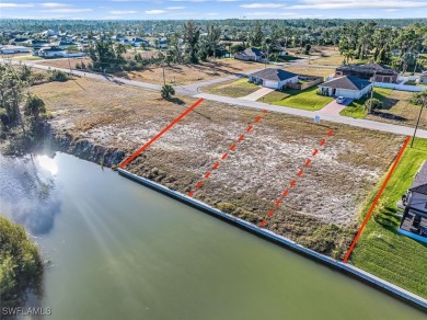 ** NEW SEAWALL INSTALLED ** OVERSIZED TRIPLE LOT ** NO FLOOD on Del Tura Golf and Country Club in Florida - for sale on GolfHomes.com, golf home, golf lot