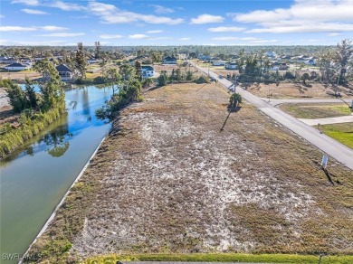 ** NEW SEAWALL INSTALLED ** OVERSIZED TRIPLE LOT ** NO FLOOD on Del Tura Golf and Country Club in Florida - for sale on GolfHomes.com, golf home, golf lot