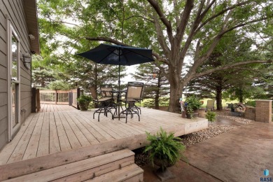 LOCATION!  Come Tour this Beautiful 4 bed 4 bath home directly on Brandon Municipal Golf Course in South Dakota - for sale on GolfHomes.com, golf home, golf lot