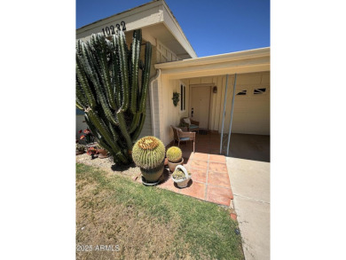 Great Golf course community packed with amenities: on Sun City South Golf Course in Arizona - for sale on GolfHomes.com, golf home, golf lot