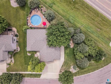 LOCATION!  Come Tour this Beautiful 4 bed 4 bath home directly on Brandon Municipal Golf Course in South Dakota - for sale on GolfHomes.com, golf home, golf lot