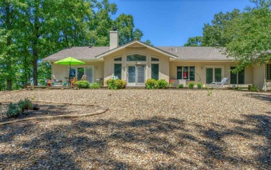 ENJOY CAREFREE LIVING with this charming one level, Magellan on Magellan Golf Course in Arkansas - for sale on GolfHomes.com, golf home, golf lot