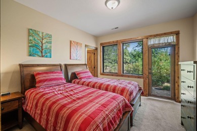 Welcome to this turnkey, well-appointed single-level cabin with on Sunriver Caldera Springs Golf Course in Oregon - for sale on GolfHomes.com, golf home, golf lot