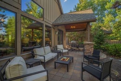 Welcome to this turnkey, well-appointed single-level cabin with on Sunriver Caldera Springs Golf Course in Oregon - for sale on GolfHomes.com, golf home, golf lot