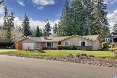 Charming 3-Bedroom Home with Fireplace, Hot Tub  Privacy Fence! on SunLand Golf and Country Club in Washington - for sale on GolfHomes.com, golf home, golf lot