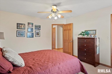 Don't miss this well-maintained 3 bed, 2 bath home in on Panther Creek Country Club in Illinois - for sale on GolfHomes.com, golf home, golf lot