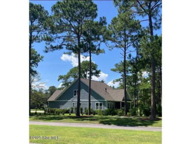Charming Coastal Cottage in Winding River Plantation - Priced to on Carolina National Golf Club in North Carolina - for sale on GolfHomes.com, golf home, golf lot