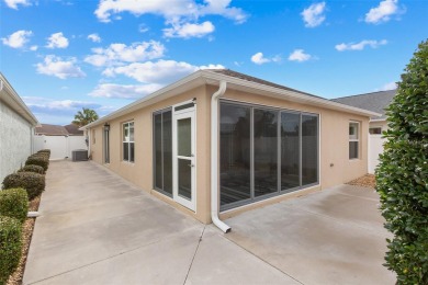 TURNKEY COURTYARD!! Low maintenance yard, no grass all rock on Pennbrooke Fairways in Florida - for sale on GolfHomes.com, golf home, golf lot