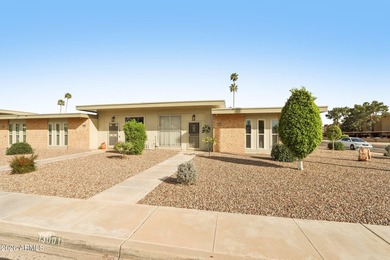 Welcome to this charming 2 bed 2 bath condo in the heart of Sun on Sun City Lakes West and East in Arizona - for sale on GolfHomes.com, golf home, golf lot