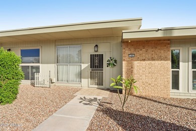 Welcome to this charming 2 bed 2 bath condo in the heart of Sun on Sun City Lakes West and East in Arizona - for sale on GolfHomes.com, golf home, golf lot