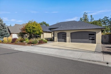 Absolutely spectacular single-level home overlooking the on Eagle Point Golf Course in Oregon - for sale on GolfHomes.com, golf home, golf lot